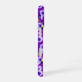 Coque iPhone 16 Pensées violettes en forme de papillon, (Côté droit)