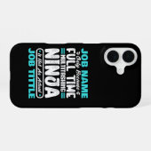 Coque iPhone 16 Personalized Custom Job Title Multitasker Worker (Verso Horizontal)