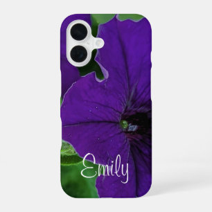 Coque iPhone 16 Photo de fleur violette foncée vive avec nom éléga