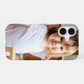 Coque iPhone 16 Photo de votre enfant et nom de script (Verso Horizontal)