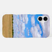 Coque iPhone 16 Plus Champs de blé moissonnés (Verso Horizontal)