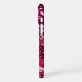 COQUE iPhone 16 PLUS COLOMBES BLANCHES SUR MONOGRAMME FUCHSIA ROSE (Côté gauche)