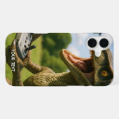 Coque iPhone 16 Plus Forêt de drones de dinosaures Fantasy Mignons (Verso Horizontal)