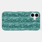 Coque iPhone 16 Plus Gouttes de pluie sur métal vert (Verso Horizontal)