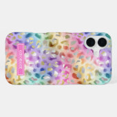 Coque iPhone 16 Plus Imprimé léopard iridescent pastel monogrammé (Verso Horizontal)