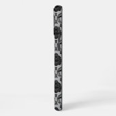 Coque iPhone 16 Plus Motif Damassé Rococo Noir sur Gris (Côté gauche)