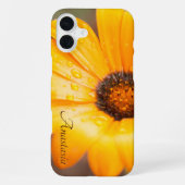 Coque iPhone 16 Plus Nom personnalisé Orange Daisy Gros plan Photo (Verso)