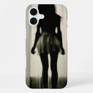Coque iPhone 16 Plus Ombre dans la lumière de l'aube