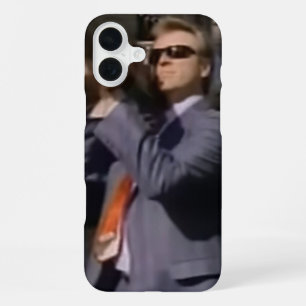 Coque iPhone 16 Plus Tir de fusée à marteau de forgeron