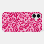 Coque iPhone 16 Plus William Morris Floral Damask, Fuchsia et Pink (Verso Horizontal)