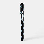 Coque iPhone 16 Points de croix bleu bébé sur fond noir (Côté gauche)