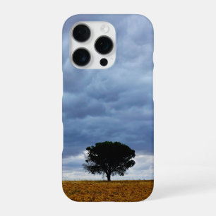 Coque iPhone 16 Pro Arbre dans un champ vide