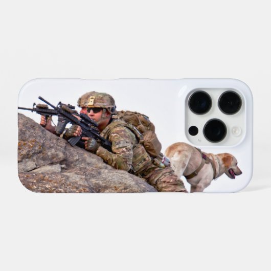 COQUE iPhone 16 PRO CHIEN DE TRAVAIL MILITAIRE AMÉRICAIN (Verso Horizontal)
