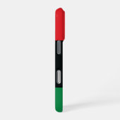 Coque iPhone 16 Pro Drapeau Rouge, Noir et Vert (Côté droit)