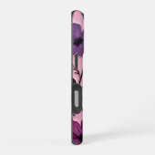 Coque iPhone 16 Pro Fleurs violettes texturées sur fond rose (Côté droit)