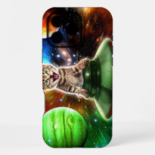 Coque iPhone 16 Pro Max Chat extraterrestre dans l'assiette soucoupe volan