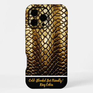 Coque iPhone 16 Pro Max Des peaux de serpent doré à la lumière naturelle