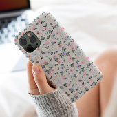 Coque iPhone 16 Pro Max Fleur rose élégante Papillon bleu Élégant motif