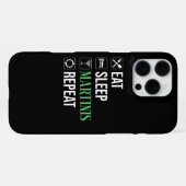 Coque iPhone 16 Pro Max Manger. Dormir. Martinis. Répéter. (Verso Horizontal)