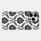 Coque iPhone 16 Pro Max Motif Damassé Rococo Gris Noir Blanc (Verso Horizontal)
