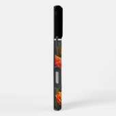 Coque iPhone 16 Pro Max Panda roux en fleurs (Côté droit)