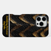 Coque iPhone 16 Pro Max Peau de serpent : noir et or complexes (Verso Horizontal)