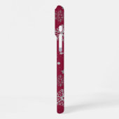 Coque iPhone 16 Pro Max Silver snowflakes on dark red (Côté gauche)