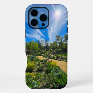 Coque iPhone 16 Pro Max un beau paysage printanier dans le jardin