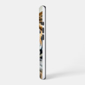 Coque iPhone 16 Pro "Roi de la Jungle Doré" (Côté gauche)