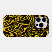 Coque iPhone 16 Pro Texture de tourbillons noir jaune or (Verso Horizontal)