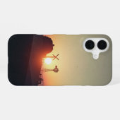 Coque iPhone 16 Silhouette de Ferme Rétro (Verso Horizontal)