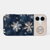 Coque iPhone 16 Simple Bleu foncé avec Monogramme Flocons de neige (Verso Horizontal)