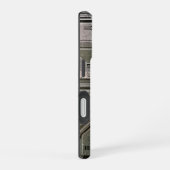 Coque iPhone 16 UNIT-77 #004 : Bouclier de Vanguard 77 (Côté droit)