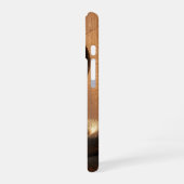 Coque iPhone 16 Wadjet – déesse cobra égyptienne. (Côté gauche)