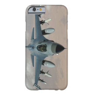 Coque iPhone 6 Barely There Faucon F-16 de combat