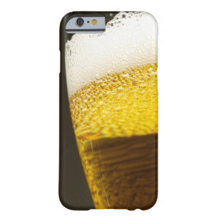 Coque iPhone 6 Barely There Fermez-vous vers le haut de la vue de la bière,