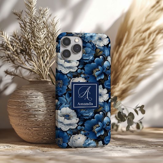 Coque iPhone Fleurs Navy Élégant Design Floral Ble