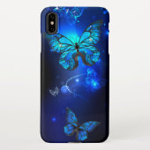 Coque iPhone XS Max Le papillon morpho dans l'Arrière - plan sombre (Dos)
