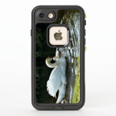 Coque LifeProof Pour iPhone Cygne blanc avec poules (Dos)