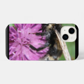 Coque Pour iPhone 14 Bumblebee sur un chardon (Verso Horizontal)