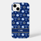 Coque Pour iPhone 14 Joli Hanoukka Dreidel Menorah Monogramme bleu (Verso)