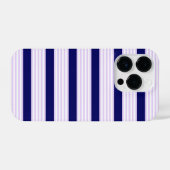 Coque Pour iPhone 14 Plus Lilac et rayures blanches motif avec bleu marine (Verso Horizontal)