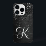 Coque Pour iPhone 14 Plus Monogramme d'étincelle à Parties scintillant noire<br><div class="desc">Personnalisez facilement ce design élégant et branché de boîtier de téléphone avec une jolie parties scintillant brillante noire sur un arrière - plan métallique brossé noir.</div>