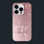 Coque Pour iPhone 14 Plus Parties scintillant en métal brossé rose pâle Nom<br><div class="desc">Personnalisez facilement ce design branché de boîtier de téléphone chic avec une jolie parties scintillant brillante rose vif sur un arrière - plan métallique brossé rose vif.</div>