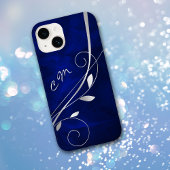 Coque Pour iPhone 14 Tourbillon de feuille d'argent Monogramme bleu roy