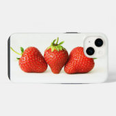 Coque Pour iPhone 14 Trois fraises sur fond blanc ipha (Verso Horizontal)