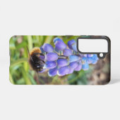 Coque Samsung Galaxy Abeille sur Muscari Armeniacum, Grape Hyacinth (Verso Horizontal)