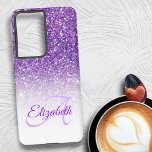 Coque Samsung Galaxy Élégant Monogram Purple Parties scintillant Ombre<br><div class="desc">Ce design à l'ombre chic présente un arrière - plan de parties scintillant violet avec nom personnalisé et monogramme de lettre initiale. Personnalisez le coque dans les champs de texte avec un nom et une initiale, supprimez les deux ou un ou cliquez sur personnaliser pour sélectionner un style de police,...</div>