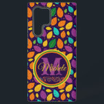 Coque Samsung Galaxy Feuilles d'automne monogrammes dynamiques<br><div class="desc">Un ensemble animé de feuilles d'automne aux couleurs vives et audacieuses contre un riche arrière - plan foncé.</div>