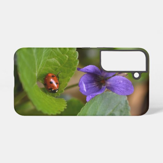 Coque Samsung Galaxy Ladybug sur les fleurs de violet doux (Verso Horizontal)